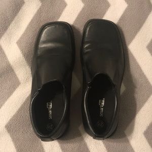 Boys slip on dress shoes